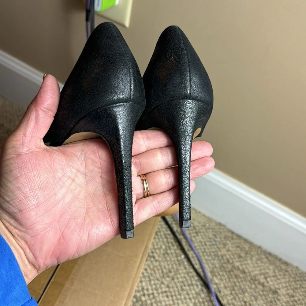 Vince Camuto • Women's Alinton High Heel • 🖤 Size 9.5 • Black • SO gently worn!